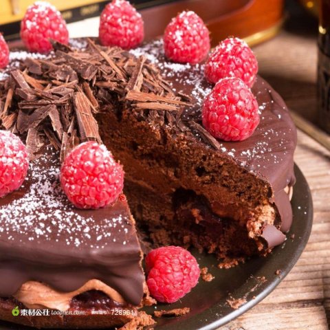 巧克力草莓草莓蛋糕图片  野草莓巧克力蛋糕精美